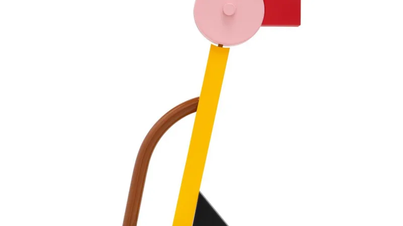 Luminária em forma de ganso, por Ettore Sottsass.