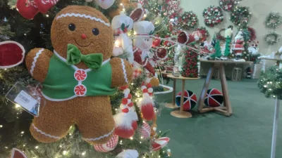 Cores neutras e Papai Noel pop: tendências para a decoração de Natal 2023