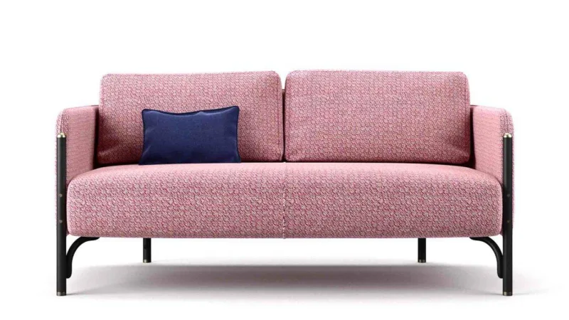 Sofa Jannis, por Dainelli
Studio para Gebrüder
Thonet Vienna, traz desenho leve com personalidade. Foto: Divulgação