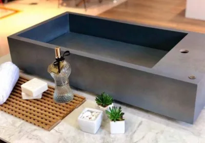 Novo leilão beneficente tem móveis e peças de decoração com 50% de desconto