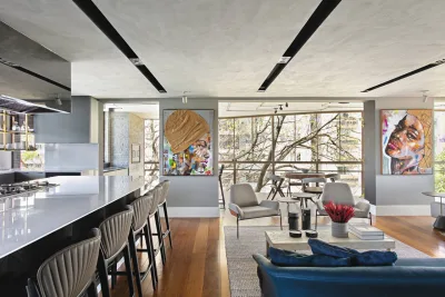 Com projeto sofisticado, arquiteta transforma apartamento onde vive desde a infância