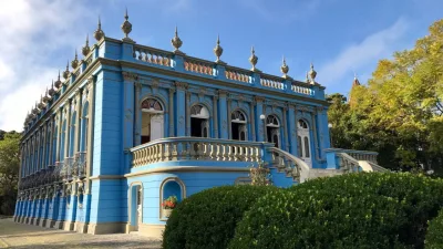 Do restauro à manutenção: conheça os protocolos de cuidado e preservação do Palacete Leão Jr.