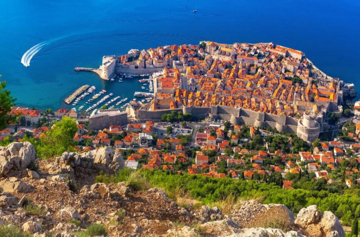Cidade medieval da Croácia foi uma das inventoras da quarentena e saiu vitoriosa de todas as grandes pragas que a humanidade já enfrentou.
