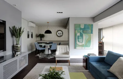 Reforma integra sala com varanda e apartamento ganha área social de 60 m²