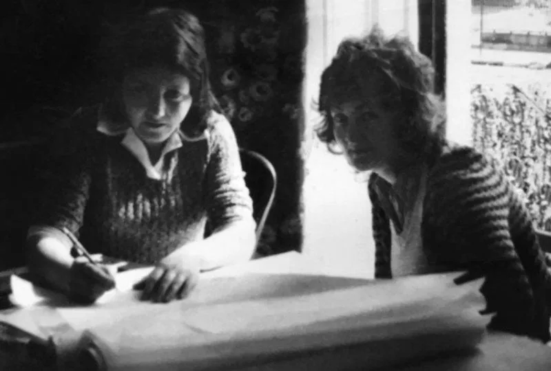 Yvonne Farrell e Shelley McNamara, nos primeiros anos de trabalho da dupla.