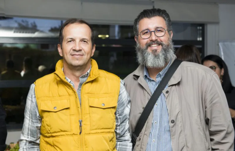 Leonardo Hauer, presidente da AsBEA-PR, e o arquiteto Orlando Ribeiro. Foto: Leticia Akemi