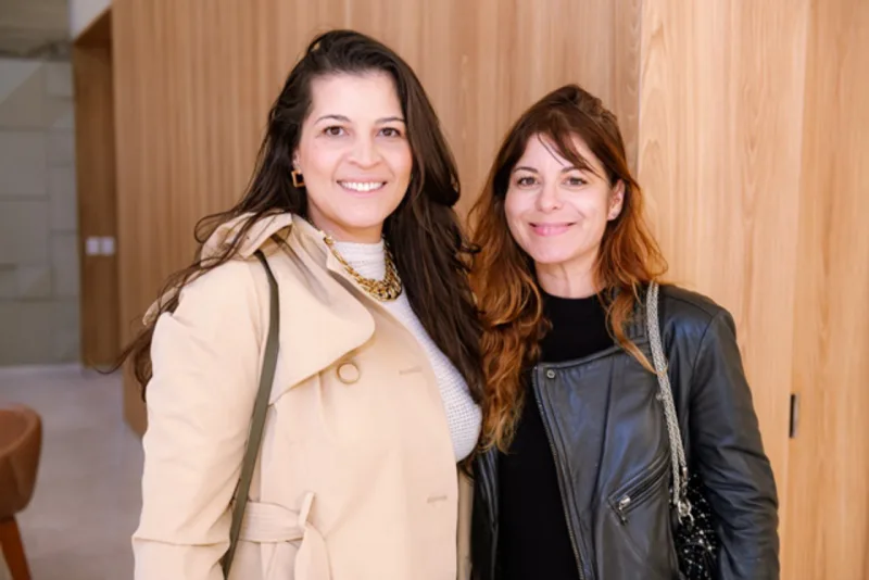 Ana Sikorski, Katia Azevedo
