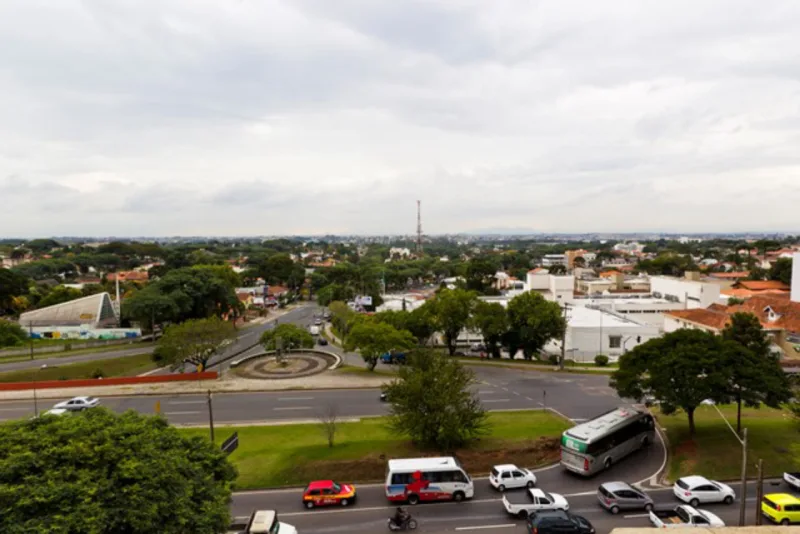Vista da caixa d'água da Sanepar, no Alto da XV (Foto: Diego Pisante / Gazeta do Povo)