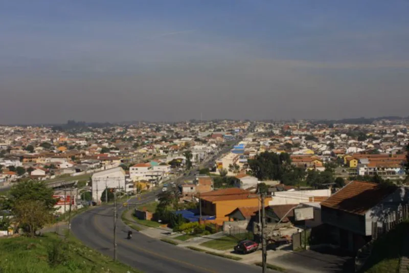 Pinheirinho também é um bairro no alto para visualizar fogos de artifício em Curitiba (Foto: Paula Martins)