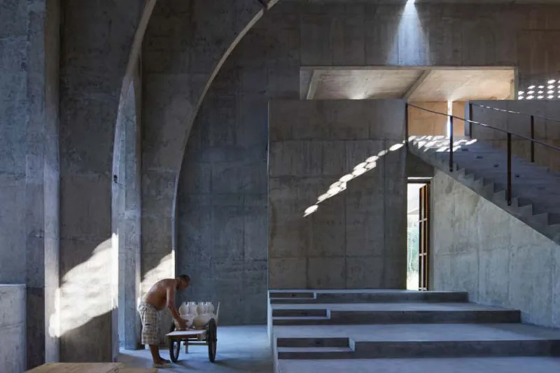 Interior category winner: BingDing Wood Kiln Factory in Qiancheng village, China. Photography: He Zhenhuan/APA19/Sto