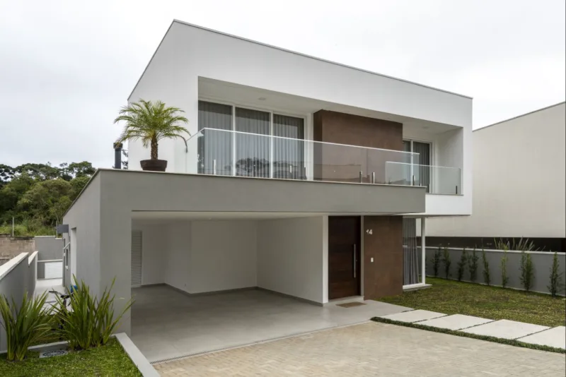 Traços retos e precisos reforçam o estilo contemporâneo. Foto: Fernando Zequinão/Gazeta do Povo
