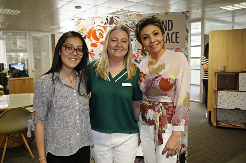 A arquiteta Jessica Hori, Sandra Mohr, da Schattdecor,e  a designer Danielle Wanda Keller.