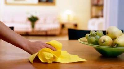 Flanela seca ou levemente umedecida já é suficiente para a manutenção na limpeza diária. Foto: reprodução/Pinterest
