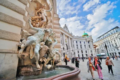 Praça Michaelerplatz, no centro de Viena, considerada a melhor cidade para viver em 2019. Foto: Bigstock