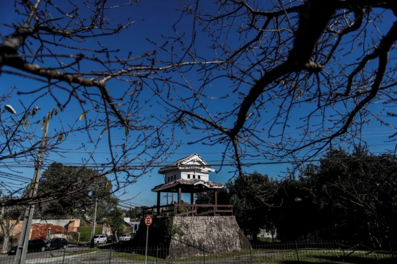 PRAÇA HIMEJI NO BAIRRO MERCES