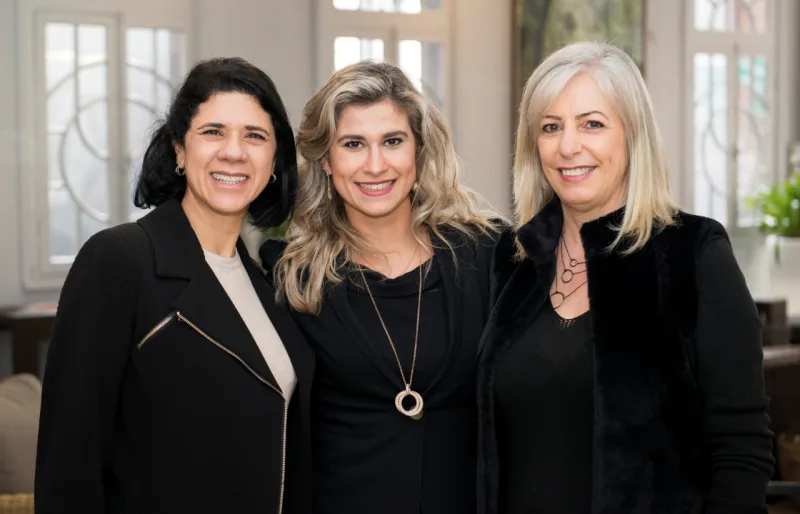 Luciana Gibaile, Dai Panizo e Joana D'arc Brugnoro Jacoski.