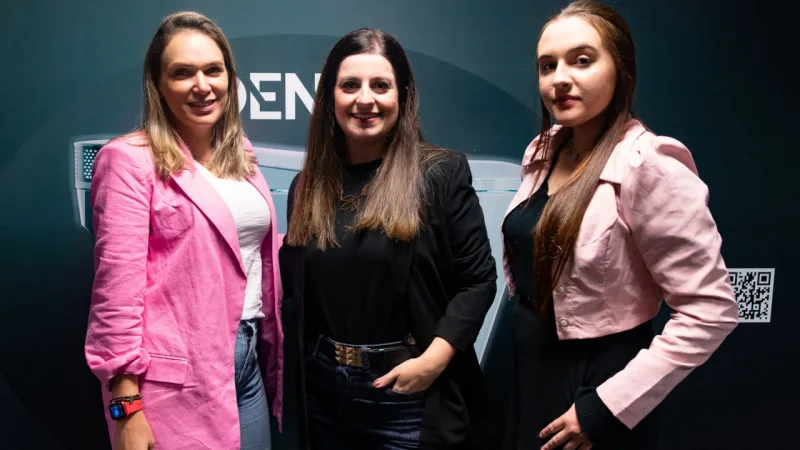 Danielli Carlotto, Larissa Nesello e Larissa Kruczkovski.