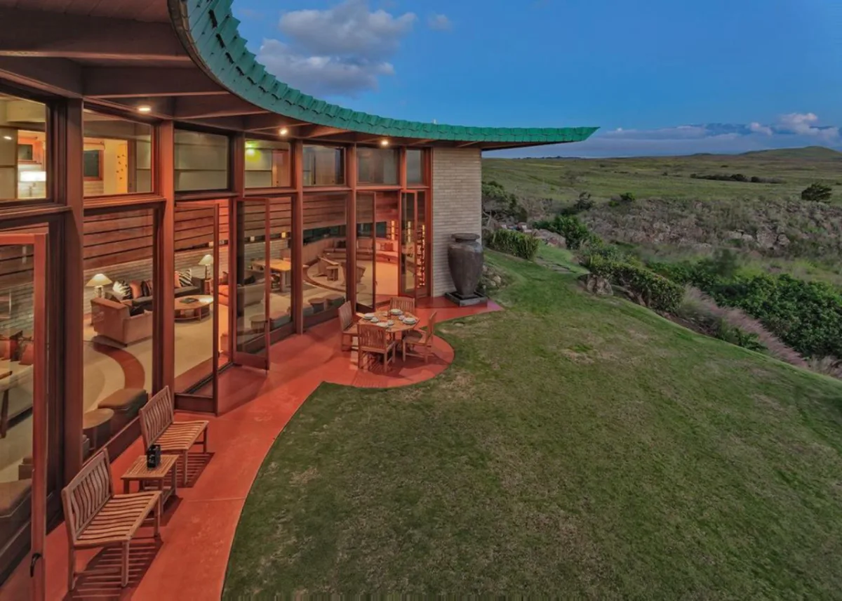Casa assinada por Wright na Baía de Waimea, no Havaí, é a única do arquiteto no estado. Sai por R$ 3 mil a diária. Foto: divulgação