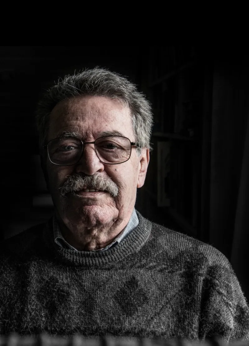 Na foto José La Pastina Filho , grande nome da arquitetura do PR , que por muitos anos foi presidente do Iphan . Local: casa do La Pastina no Bacacheri . 06-06-2019
