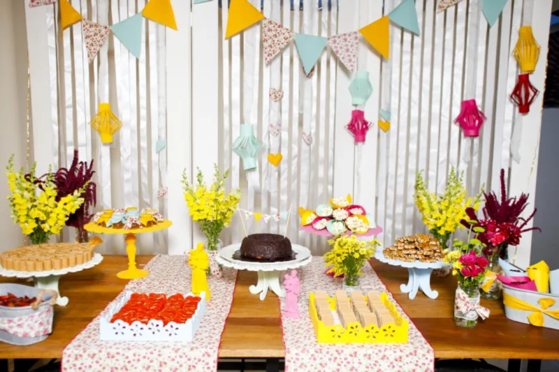 DECORACAO FESTA JUNINA-22/05/2013-CURITIBA-VIVER BEM-Decoracao para festa junina feita pelo Atelier 16. Fotos: Andre Rodrigues/Agencia de Noticias Gazeta do Povo.