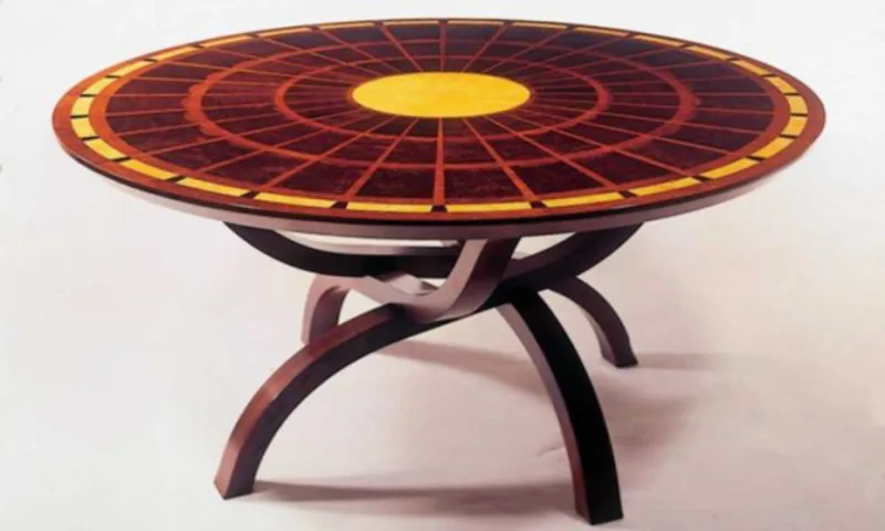 Mesa Moacir, do acervo da Etel. Crédito: Divulgação