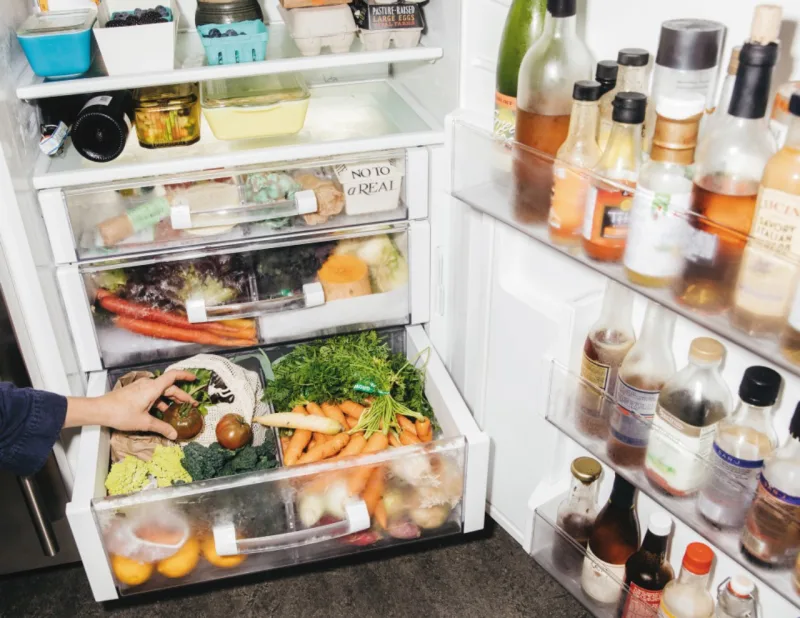 Dianna Cohen's refrigerator, filled with plastic-free packages, in Los Angeles, Feb. 3, 2019. Going plastic-free can mean anything from using cloth bags to making your own toothpaste. (Adam Amengual/The New York Times)