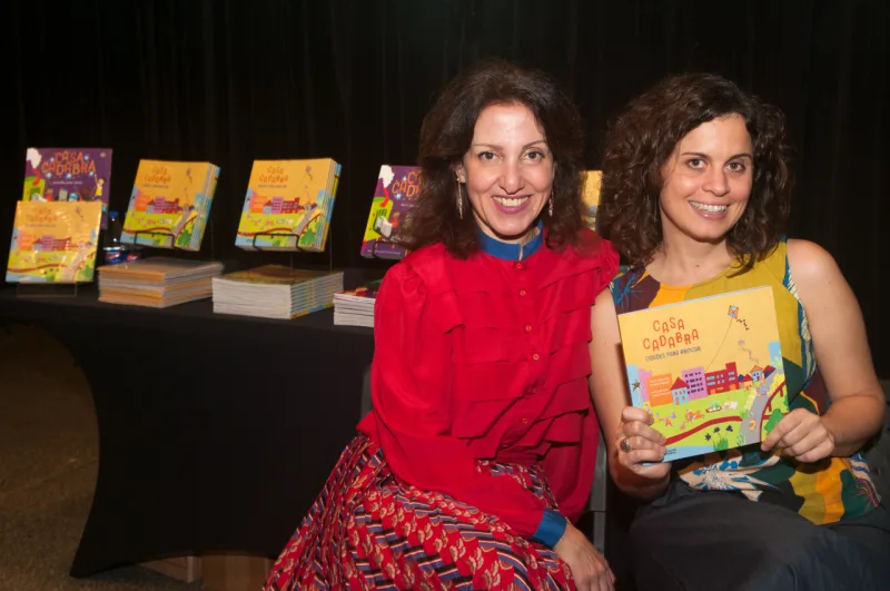 Bianca Antunes e Simone Sayegh são autoras da série de livros de arquitetura para crianças "Casacadabra”.
Foto: André Jensen