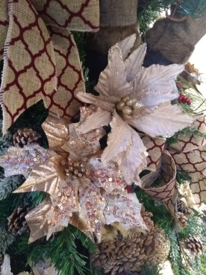 Champagne, platinum e ouro rosé são as cores do ano no decór de Natal. Foto: Divulgação/Noel Decorações de Natal