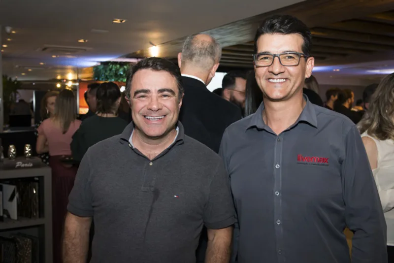 Marcelo Fogaça e Alexandre de Poli, da Livemax. Foto: Letícia Akemi/ Gazeta do Povo