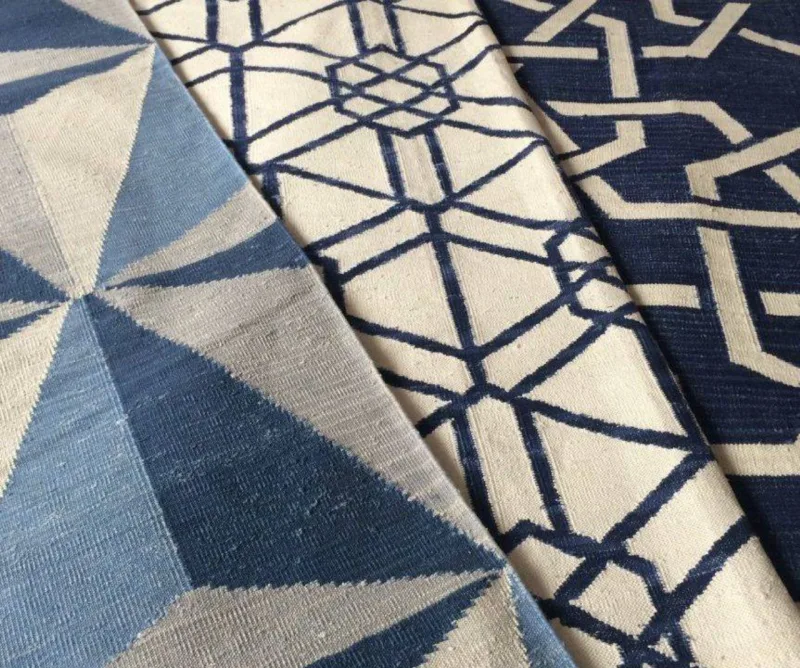 O material de composição dos tapetes pode ser sintético ou natural. Entre os sintéticos, poliéster, poliamida, polipropileno e vinil são os mais comuns. Entre os naturais, estão lã, seda, algodão e sisal. Foto: By Kamy