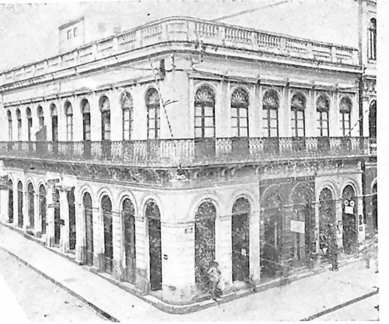 Primeira Sede própria do Clube Curitibano, na Rua XV de Novembro, foi adquirida em 1891. Foto: Reprodução