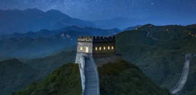 Airbnb transforma topo da Muralha da China em quarto e levará oito pessoas para passar uma noite lá