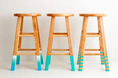 Aprenda como aplicar o dip dye nos seus móveis, repaginando a decoração. Foto: Reprodução/Brit+Co