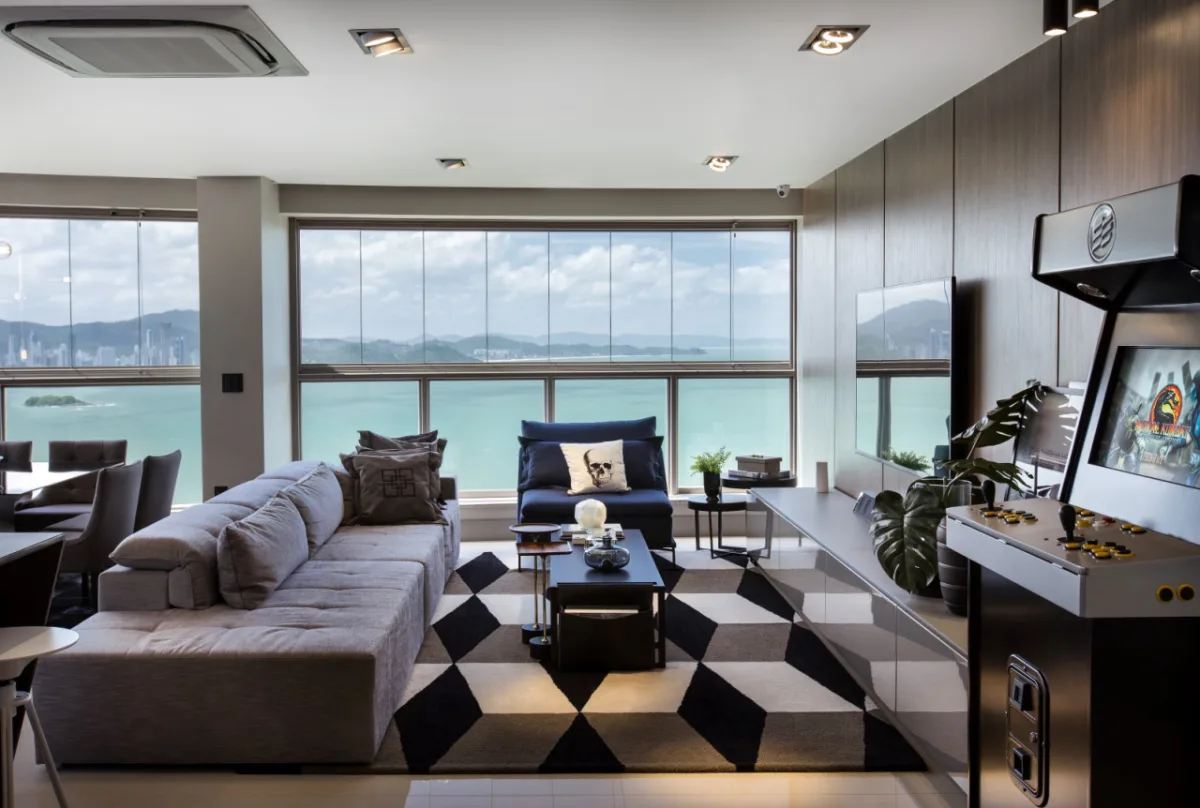 Apartamento luxuoso e todo automatizado é destaque em empreendimento de frente para o mar em Balneário Camboriú. Fotos: Angelo Borba / Divulgação 