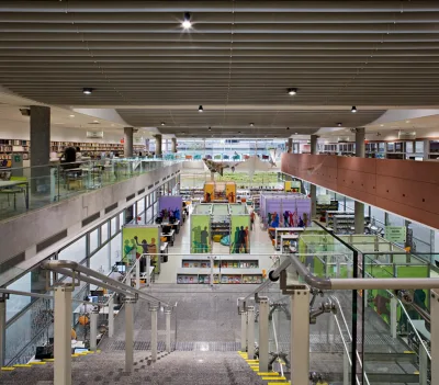 Biblioteca São Paulo foi construída no terreno que abrigou por quase 50 anos o Complexo Penitenciário do Carandiru. Foto: DM/AM / Divulgação