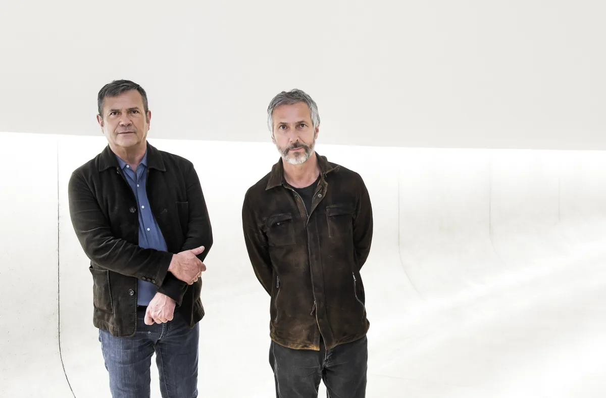 Os irmãos Fernando e Humberto Campana, referência máxima do design brasileiro