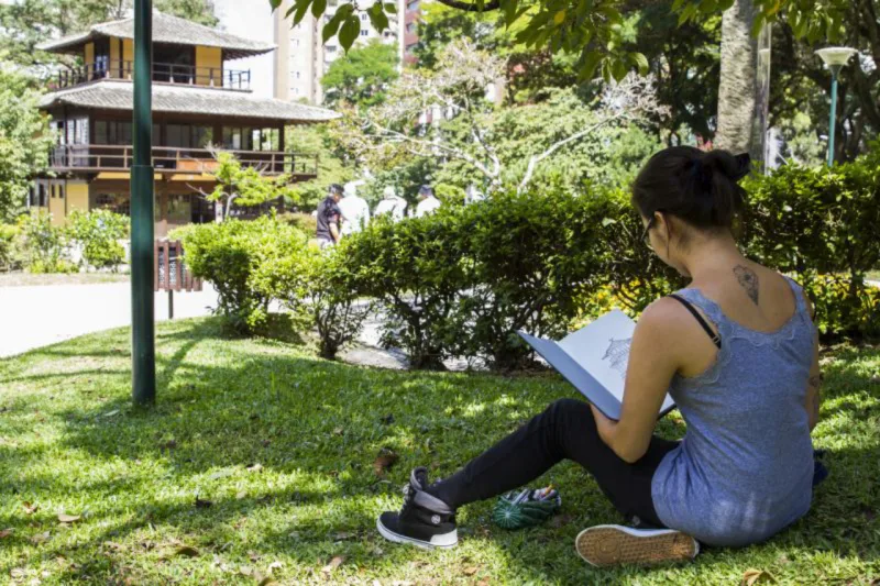 Croquis Urbanos se reúne na Praça do Japão