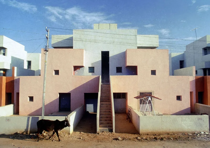 Projetado para a empresa Life Insurance Corporation em 1973, esta é uma das obras preferidas do arquiteto. Foto: courtesy of VSF