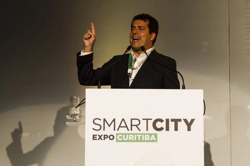 Palestra de André Trigueiro foi uma das principais atrações do Smart City Curitiba 2018. Foto: Ana Gabriella Amorim/Gazeta do Povo