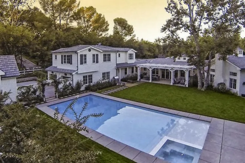 Casa de campo da cantora fica na Califórnia e tem 550 metros quadrados. Foto: reprodução/Trulia
