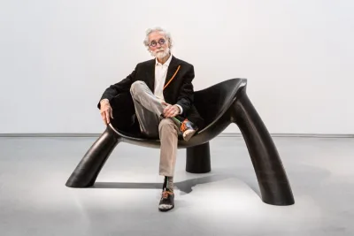 Wendell Castle faleceu aos 85 anos, vítima de leucemia. Foto: Adrien Millot/Courtesy of the Museum of Arts and Design