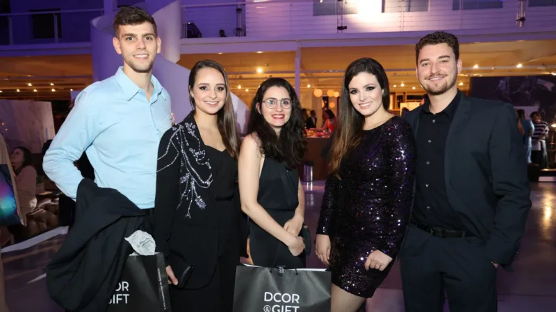 Mark Schroder, Ana Salgado, Julia Schroder, Juliana Macedo e Alexandre Klain.