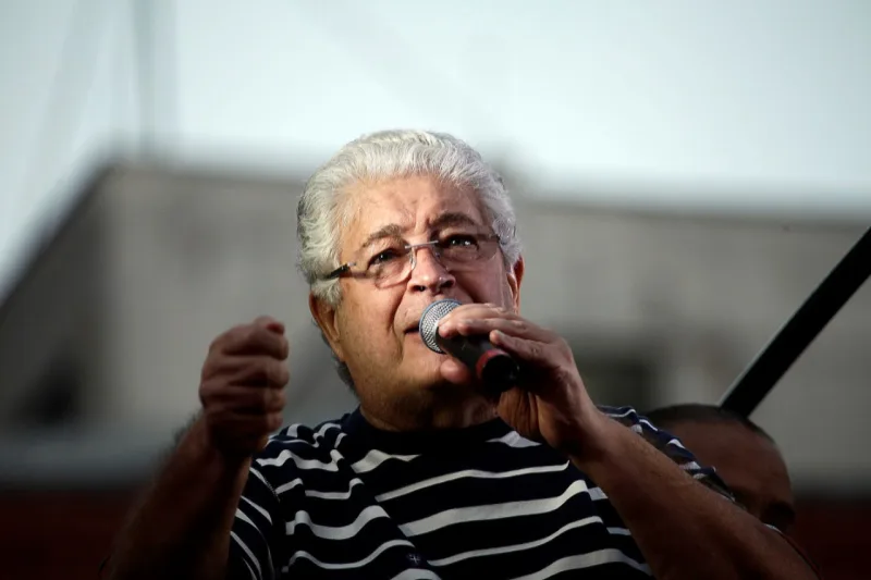 13-09-2017 - Requião fala no comício de apoio ao Lula.