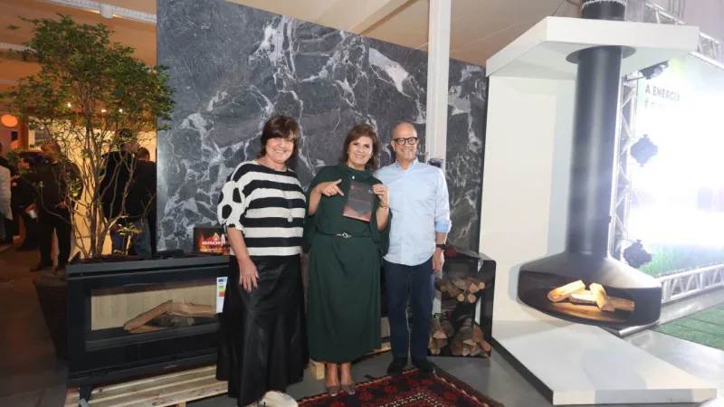 Ana Peixoto, Suzie Maia e Milton Peixoto.