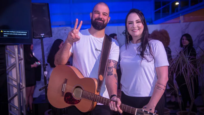 Romanzza promoveu um momento musical e emocionante durante a festa.