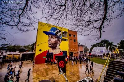 Paineis em graffitti roubaram a cena nas redes sociais. Foto: Gui Urban / TribalTech