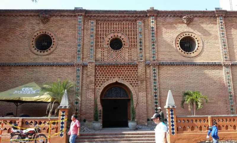 Detalhe da riqueza arquitetônica da fachada da Iglesia de San Francisco. Foto: TripAdvisor/Reprodução