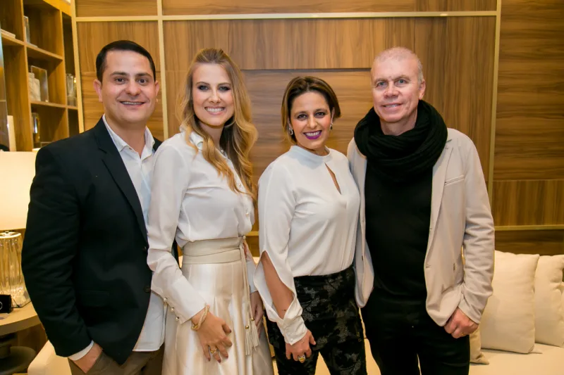 João Luis Hyczy, Caroline Andrusko, Priscila Gabrielly e João Luiz. Foto: Marcelo Stammer e Kelly Knevels