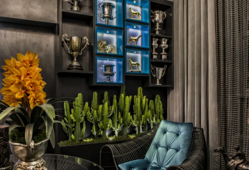 Fotos dos ambientes da mostra Casa Cor Paraná 2017 . Na foto Sala de troféus das arquitetas Fernanda Raitani , Flávia Trevisan Meyer e Priscila Gabrielly . Decoração de interiores . Arquitetura . Design . Local: Jockey Club