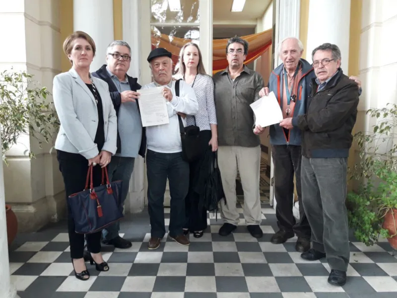 Alguns dos conselheiros foram pessoalmente entregar a carta de renúncia coletiva ao governo do estado. Foto: Divulgação